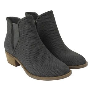 Kensie Suede Anke Boots 9